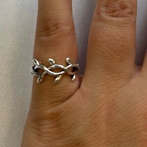 Yicen Bohemian Silver Vine Ring Size 5